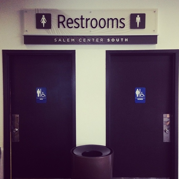 This Restroom That Has Confusion Written All Over it-15 Mall Fails That Are Hard To Unsee