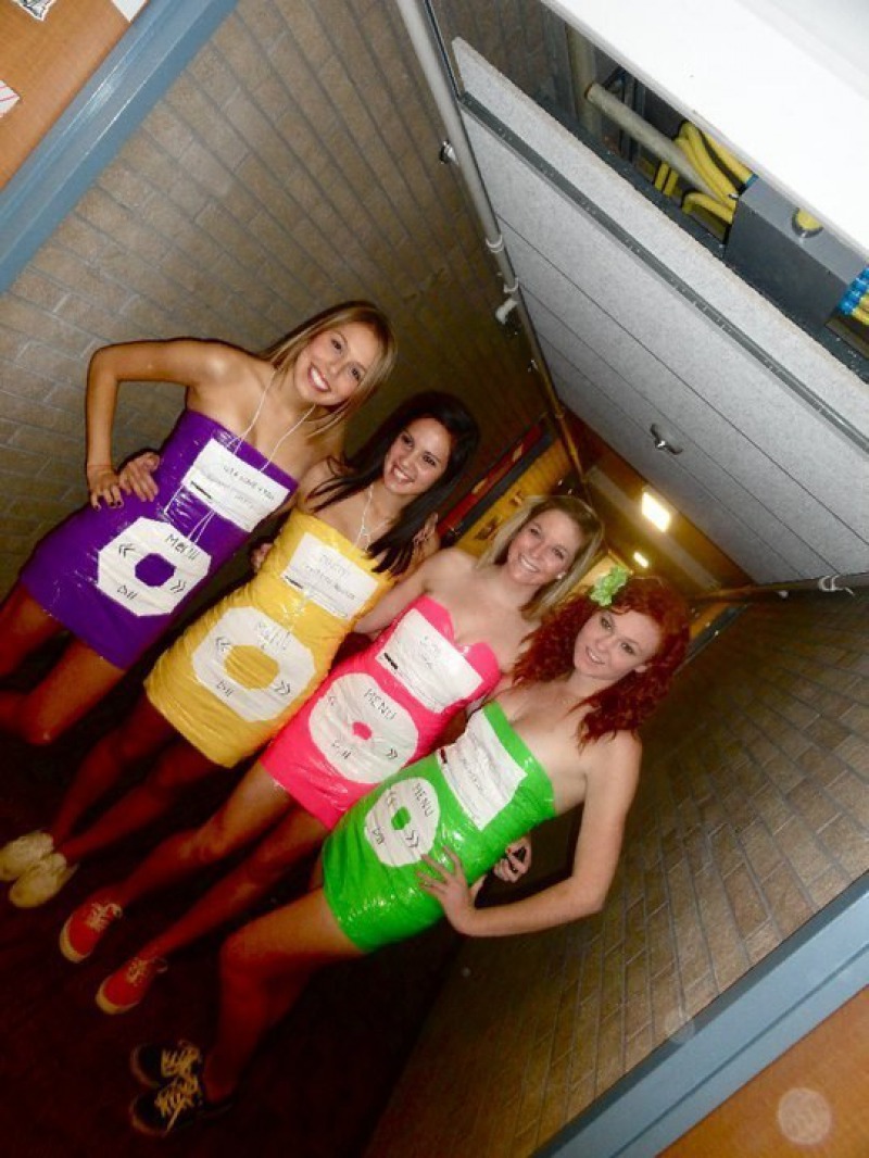 iPod Halloween Costume-Simple Halloween Costumes You Can Make Within A Day