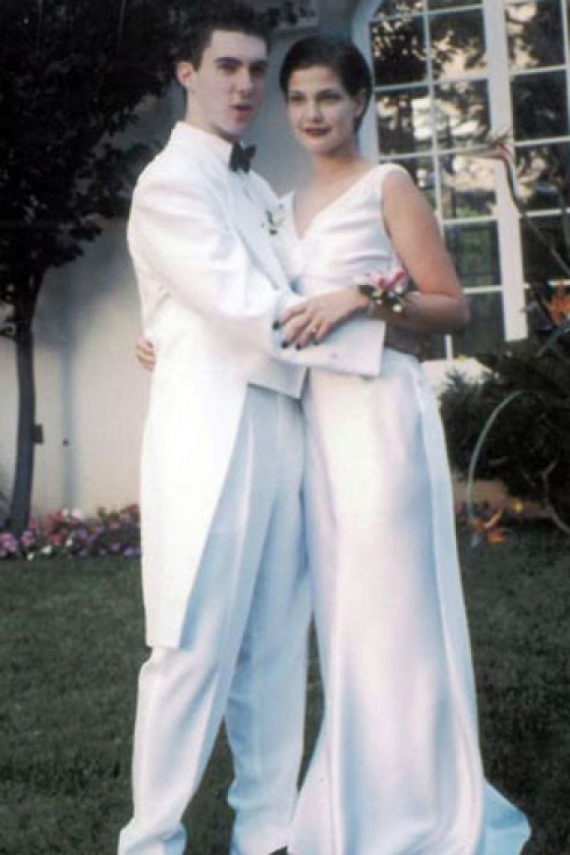 Adam Levine Prom Photo-15 Rare Unseen Celebrity Prom Photos