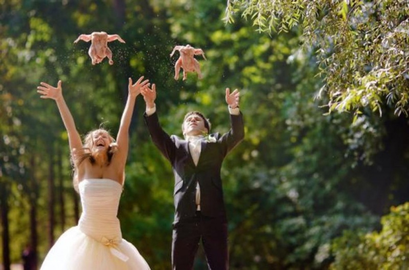 What are they Doing?-15 Funny Redneck Marriage Photos