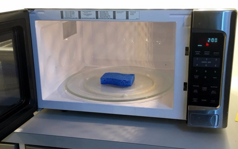 Microwave Your Kitchen Sponge-15 Home Cleaning Hacks That Make Cleaning Easy