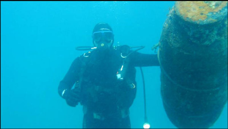 Bomb Disposal Diver - Up to 0,000 a year-15 Weird But Good Paying Jobs That Don't Require You To Be Naked In Front Of Someone