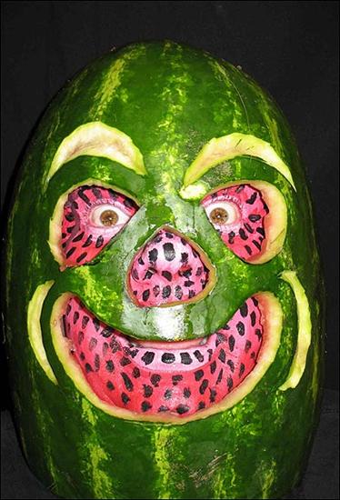 Watermelon face costume-Creepiest Halloween Costumes
