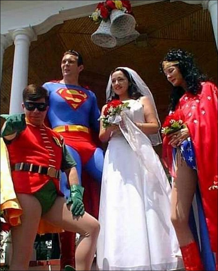 Superheroes In Your Wedding?-Hilarious Wedding Photos